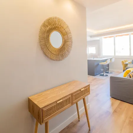 Daire Cubo's 1st Line Beachfront *